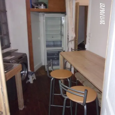 Logement Proche De Tout Saint-Laurent-de-Neste Exterior foto